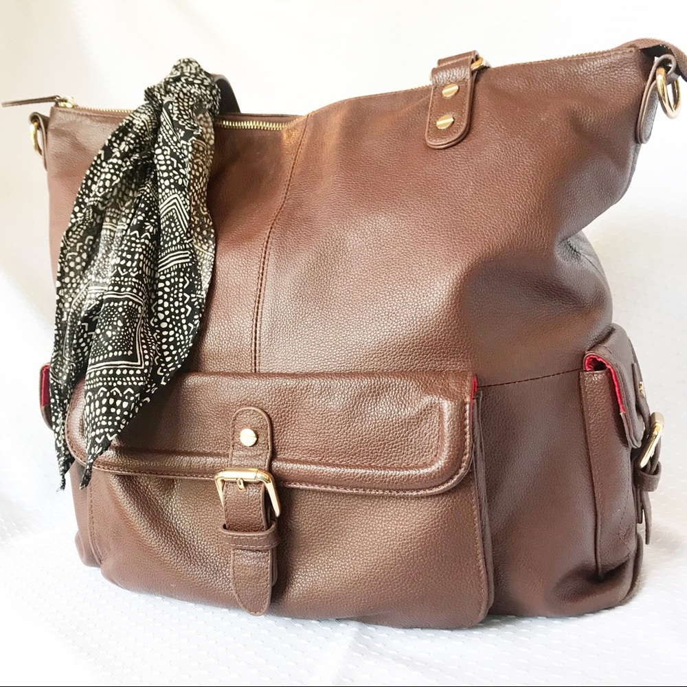 Lily Jade Meggan in Brandy and Gold - Red Interior